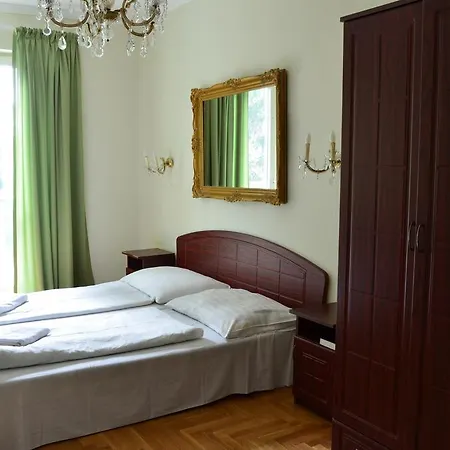 Viktoria Guest house Balatonalmadi