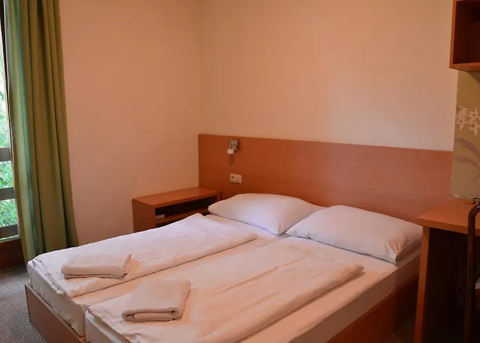 Viktória Balatonalmádi