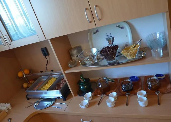 Viktória Balatonalmádi